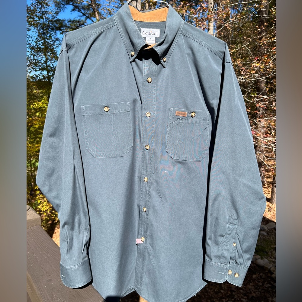 Mens Carhartt size large button down collar L/S